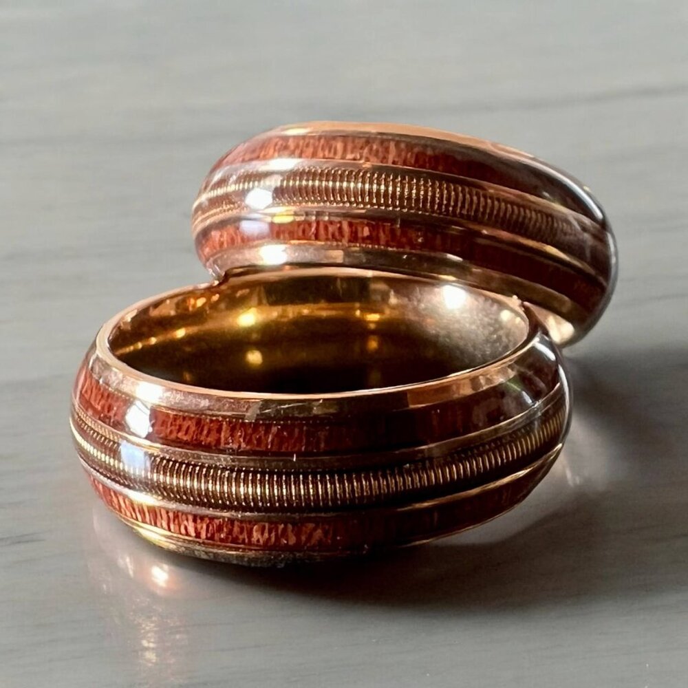 Elegant Stainless Steel Men's Ring with Wood Barrel Design - Guitar String